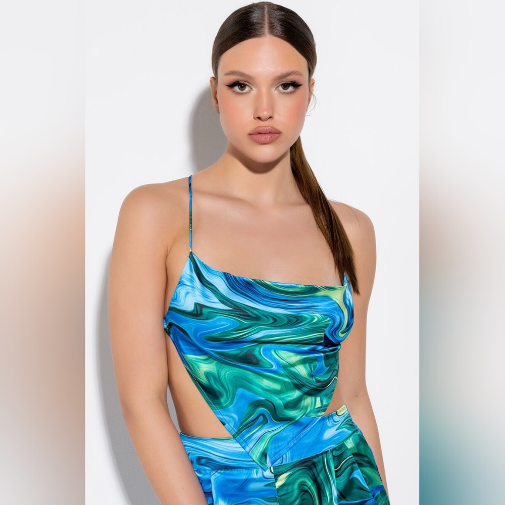NWT Backless Label Limelight Cowl Neck Satin Crop Tank Size XL Blue Multi